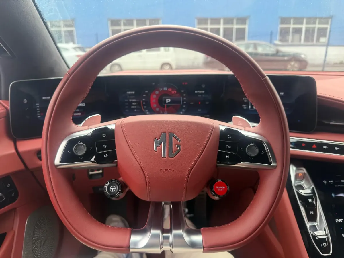 2023 Volvo S60 2.0T 197HP L4 7DCT,autocango,china used car exporter,china ev exporter,chinese used car exporter,chinese used ev exporter