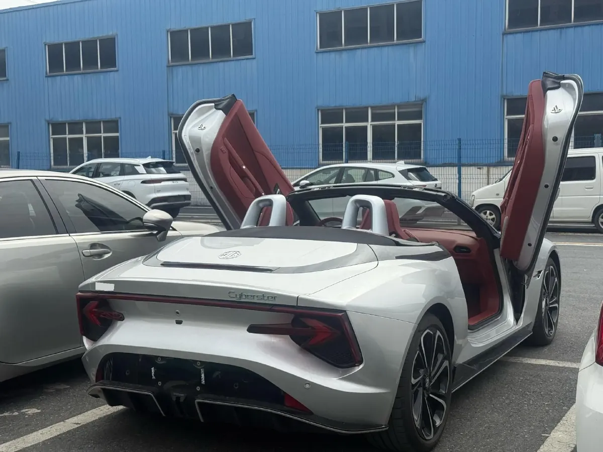 2023 Volvo S60 2.0T 197HP L4 7DCT,autocango,china used car exporter,china ev exporter,chinese used car exporter,chinese used ev exporter