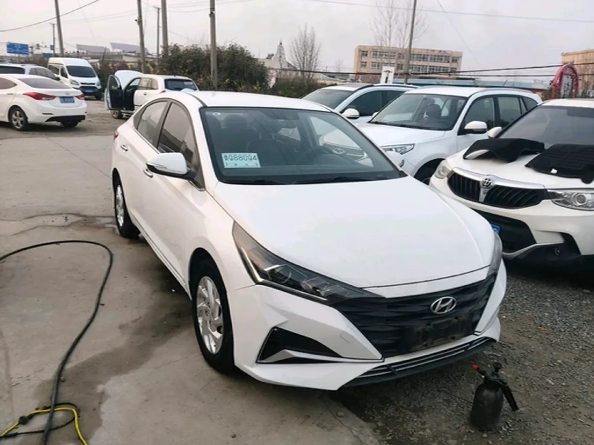 2020 Hyundai Verna 1.4L 100HP L4 6MT,autocango,china used car exporter,china ev exporter,chinese used car exporter,chinese used ev exporter
