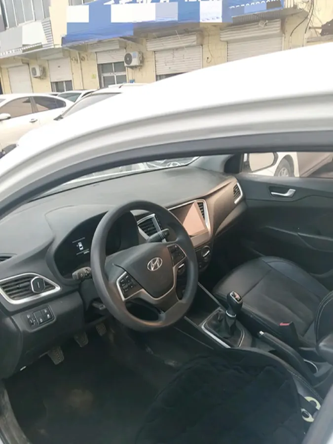 2020 Hyundai Verna 1.4L 100HP L4 6MT,autocango,china used car exporter,china ev exporter,chinese used car exporter,chinese used ev exporter