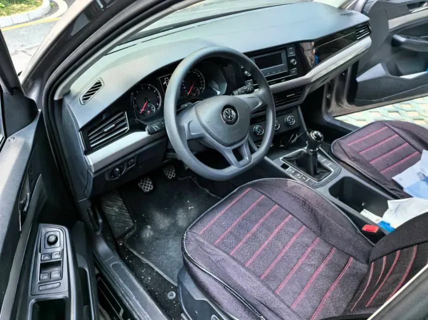 2019 MAXUS XinTu V80 2.5T 136HP L4 6MT,autocango,china used car exporter,china ev exporter,chinese used car exporter,chinese used ev exporter