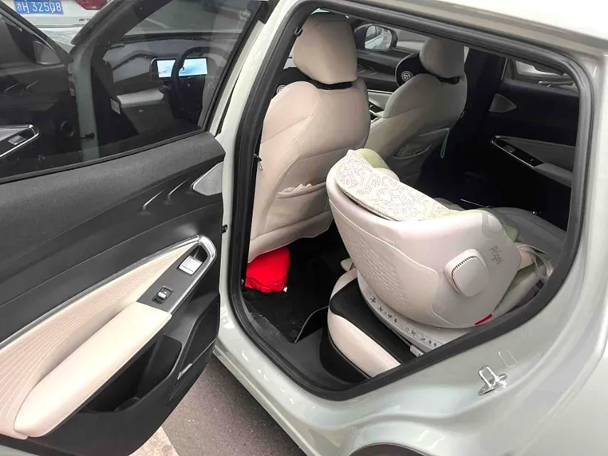 2023 Geely Azkarra 1.5T 181HP L4 7DCT,autocango,china used car exporter,china ev exporter,chinese used car exporter,chinese used ev exporter