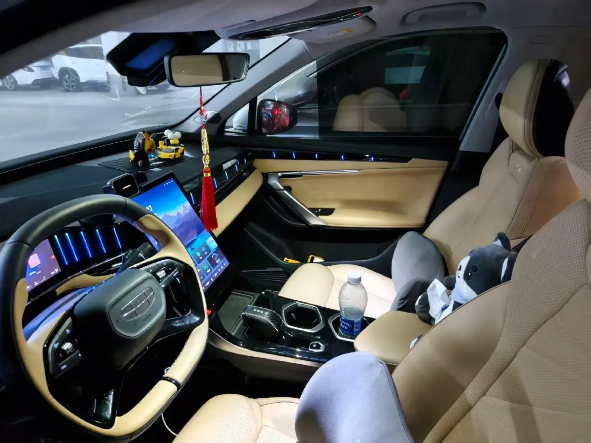 2024 Geely StarRay 1.5T 181HP L4 7DCT,autocango,china used car exporter,china ev exporter,chinese used car exporter,chinese used ev exporter