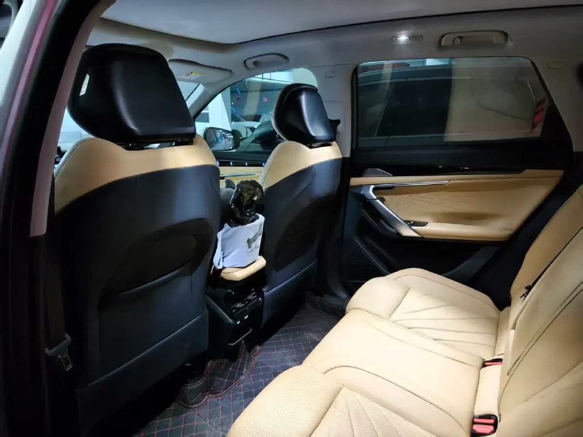 2024 Geely StarRay 1.5T 181HP L4 7DCT,autocango,china used car exporter,china ev exporter,chinese used car exporter,chinese used ev exporter