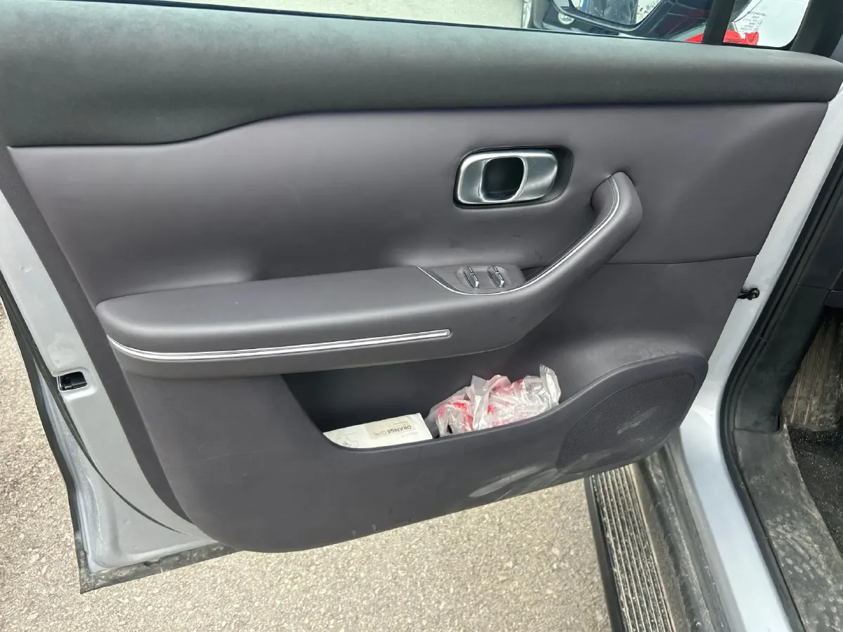 2024 Leapmotor C16 BEV 67.7KWH,autocango,china used car exporter,china ev exporter,chinese used car exporter,chinese used ev exporter