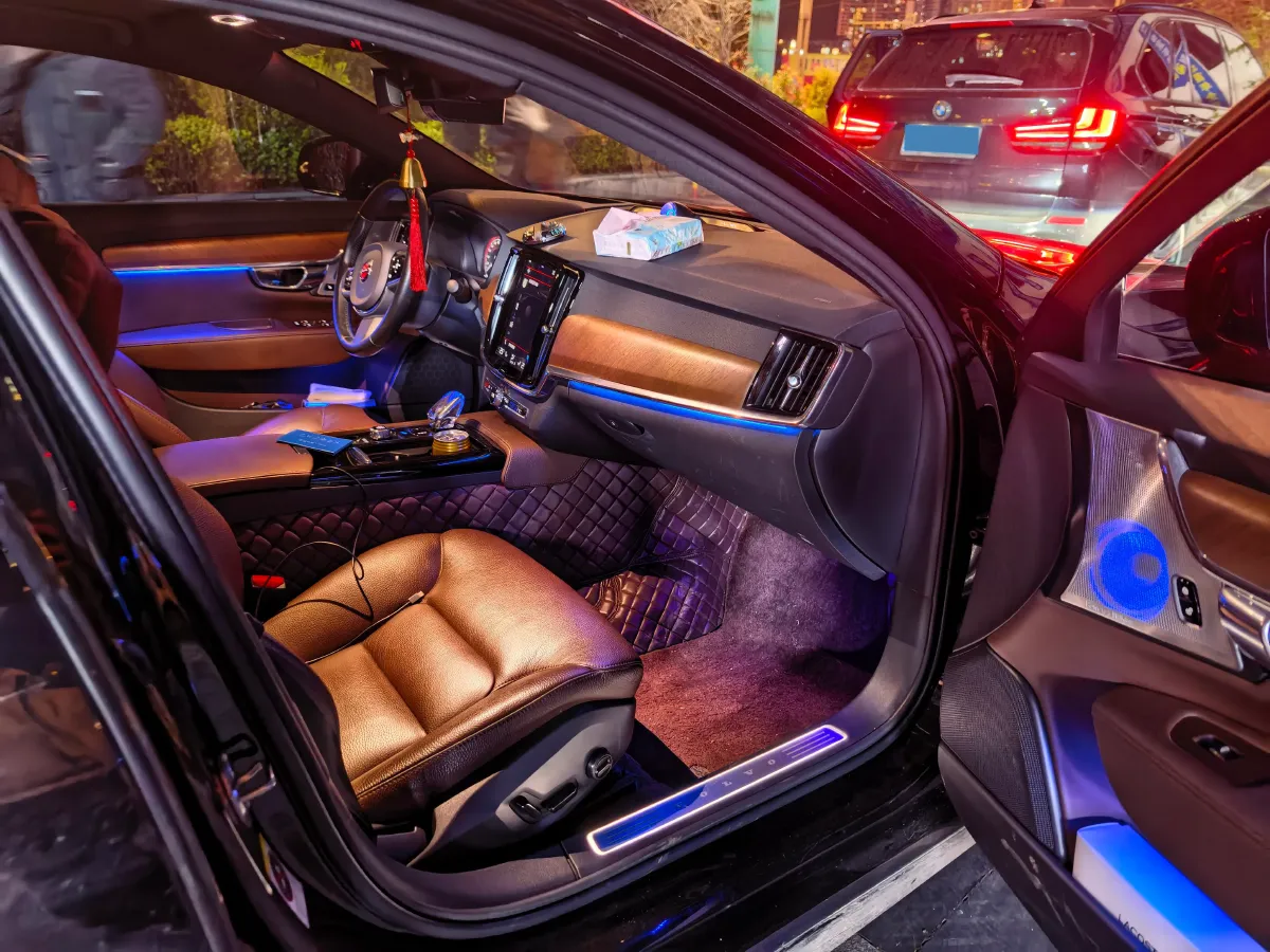 2021 Volvo S90 PHEV 2.0T 303HP L4 8AT PHEV 11.6KWH,autocango,china used car exporter,china ev exporter,chinese used car exporter,chinese used ev exporter