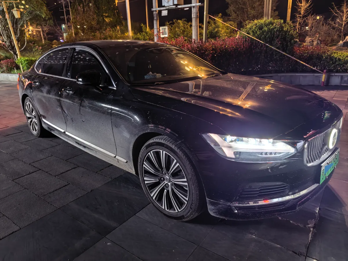2021 Volvo S90 PHEV 2.0T 303HP L4 8AT PHEV 11.6KWH,autocango,china used car exporter,china ev exporter,chinese used car exporter,chinese used ev exporter