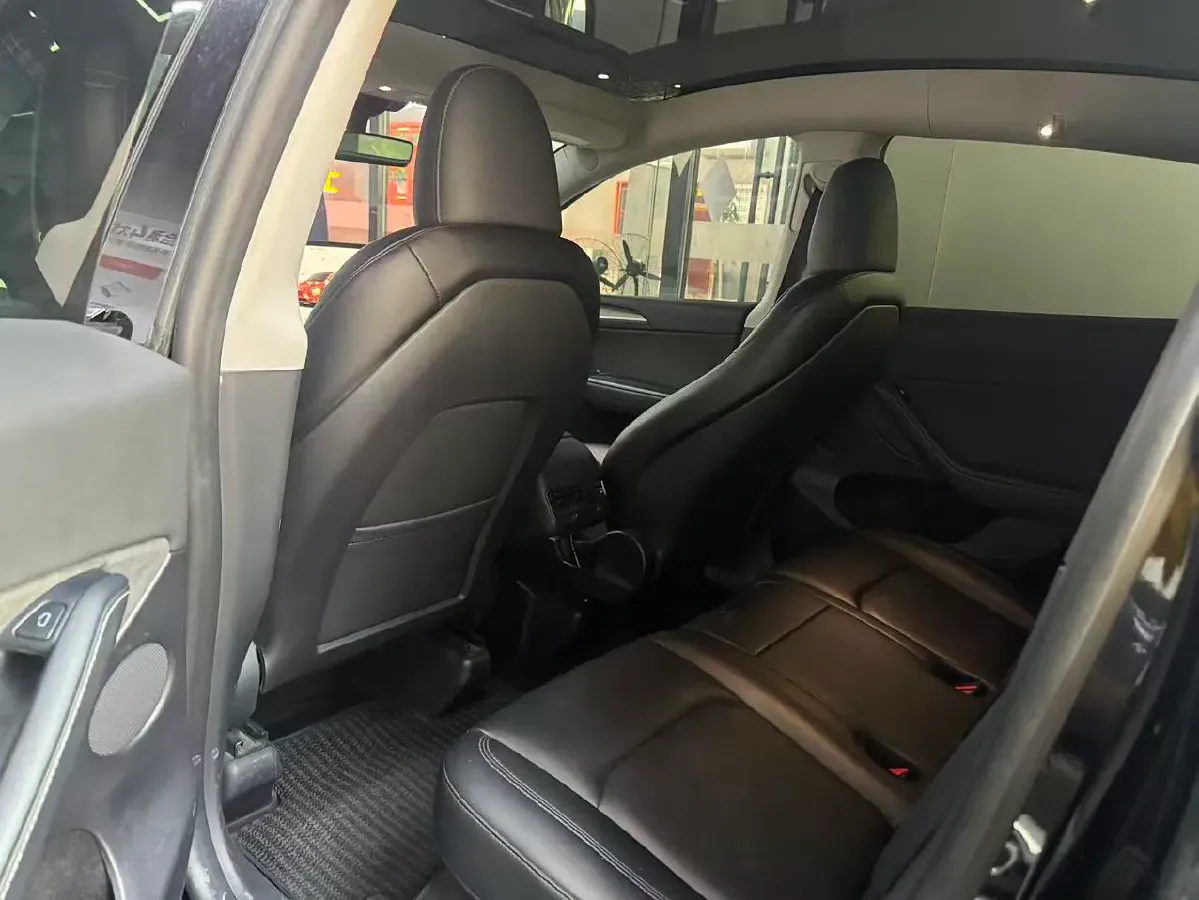 2022 Tesla Model Y BEV 60KWH,autocango,china used car exporter,china ev exporter,chinese used car exporter,chinese used ev exporter