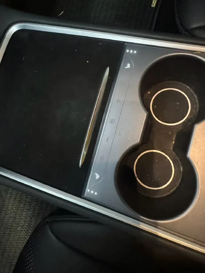 2022 Tesla Model Y BEV 60KWH,autocango,china used car exporter,china ev exporter,chinese used car exporter,chinese used ev exporter