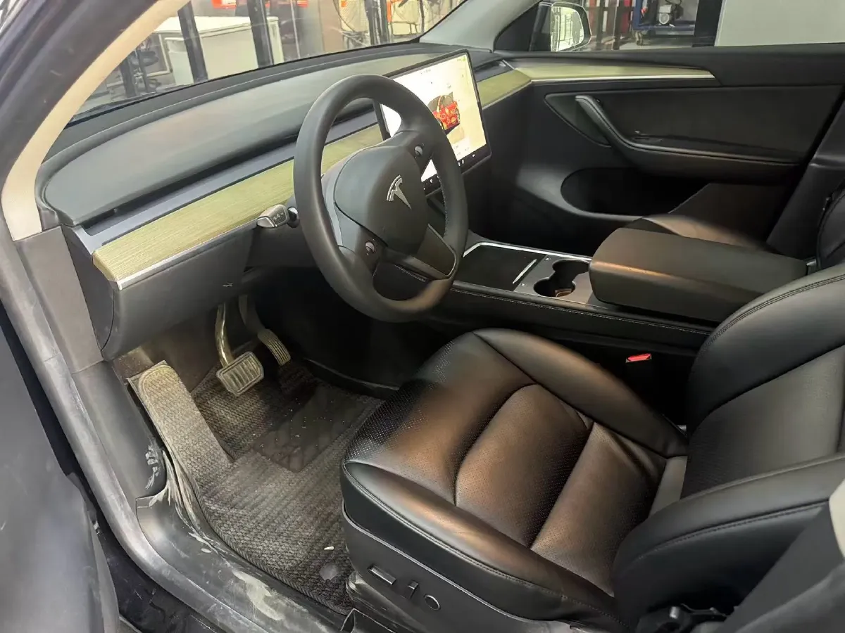 2022 Tesla Model Y BEV 60KWH,autocango,china used car exporter,china ev exporter,chinese used car exporter,chinese used ev exporter