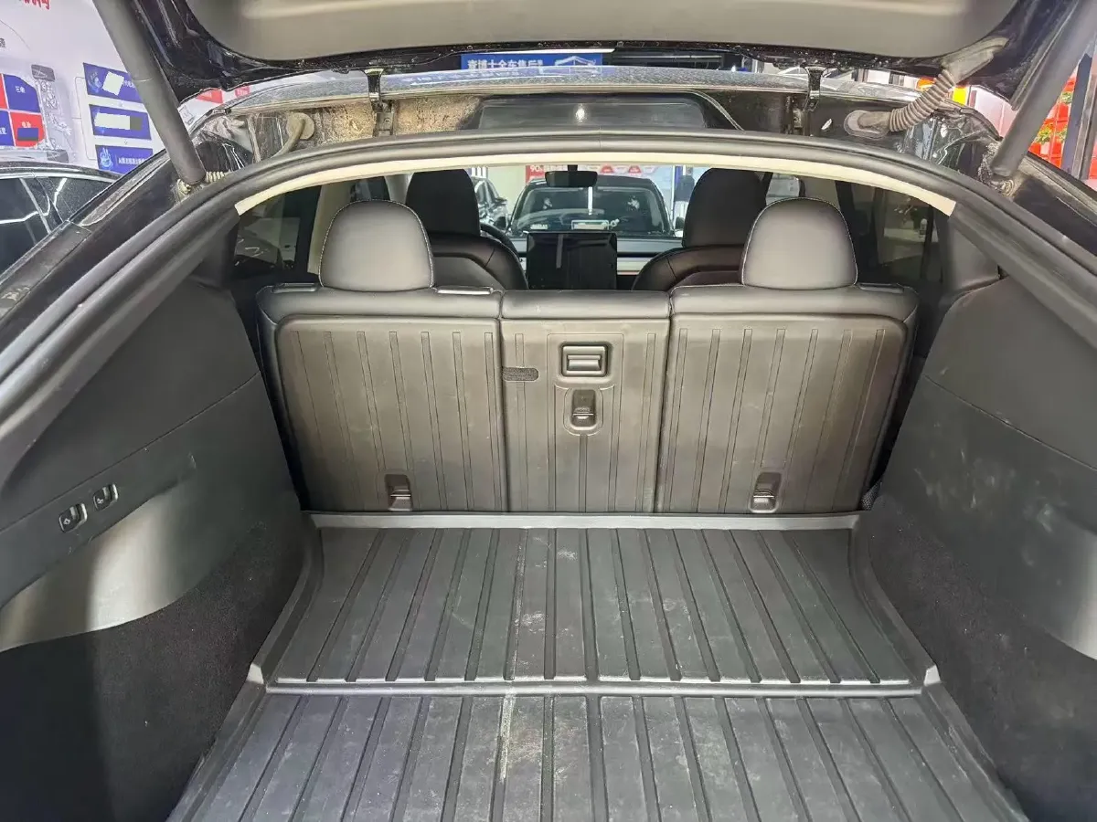 2022 Tesla Model Y BEV 60KWH,autocango,china used car exporter,china ev exporter,chinese used car exporter,chinese used ev exporter