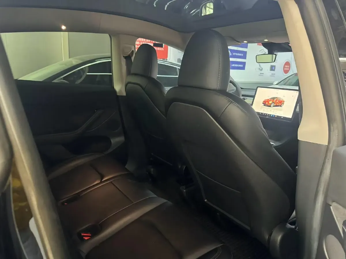 2022 Tesla Model Y BEV 60KWH,autocango,china used car exporter,china ev exporter,chinese used car exporter,chinese used ev exporter