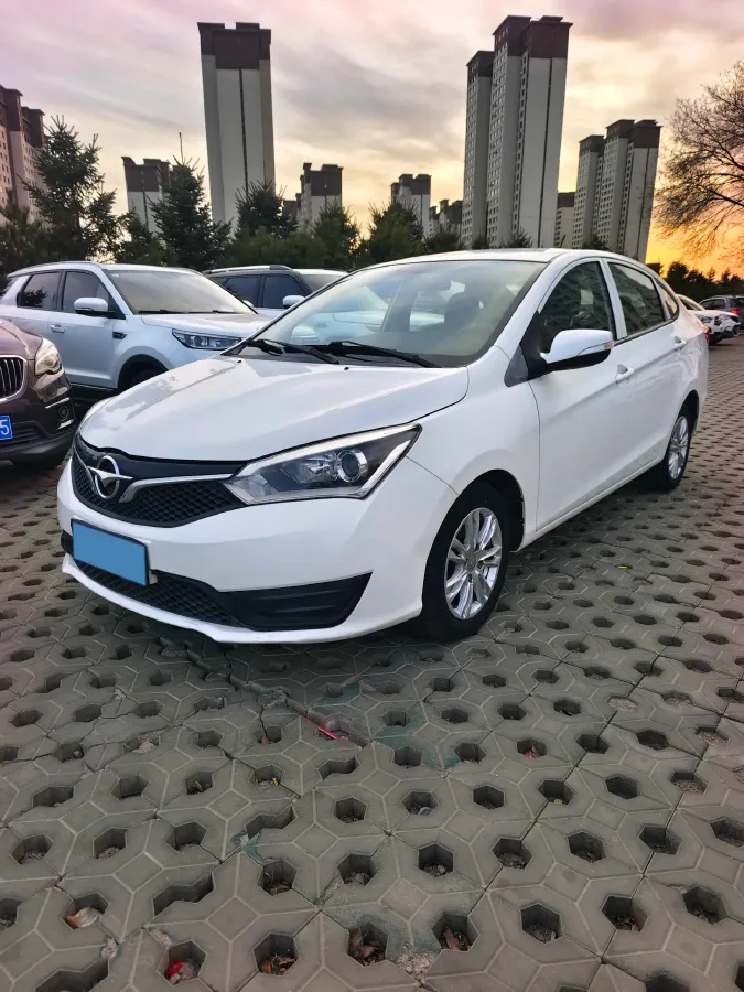 2017 HaiMa M3 1.5L 112HP L4 5MT,autocango,china used car exporter,china ev exporter,chinese used car exporter,chinese used ev exporter