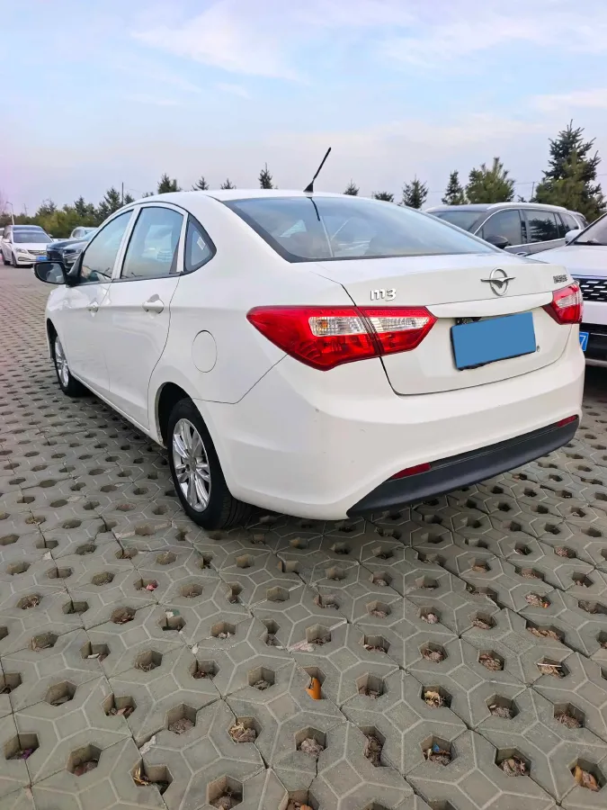 2017 HaiMa M3 1.5L 112HP L4 5MT,autocango,china used car exporter,china ev exporter,chinese used car exporter,chinese used ev exporter