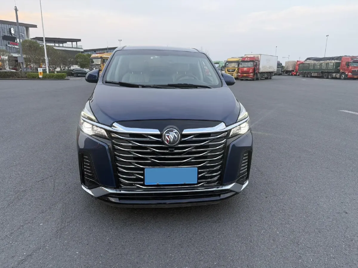 2022 Buick GL8 2.0T 237HP L4 9AT,autocango,china used car exporter,china ev exporter,chinese used car exporter,chinese used ev exporter
