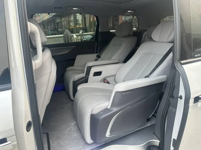 2025 Buick GL8 2.0T 237HP L4 9AT,autocango,china used car exporter,china ev exporter,chinese used car exporter,chinese used ev exporter