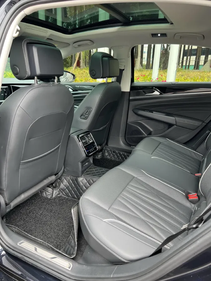 2023 Volkswagen Passat 2.0T 186HP L4 7DCT,autocango,china used car exporter,china ev exporter,chinese used car exporter,chinese used ev exporter