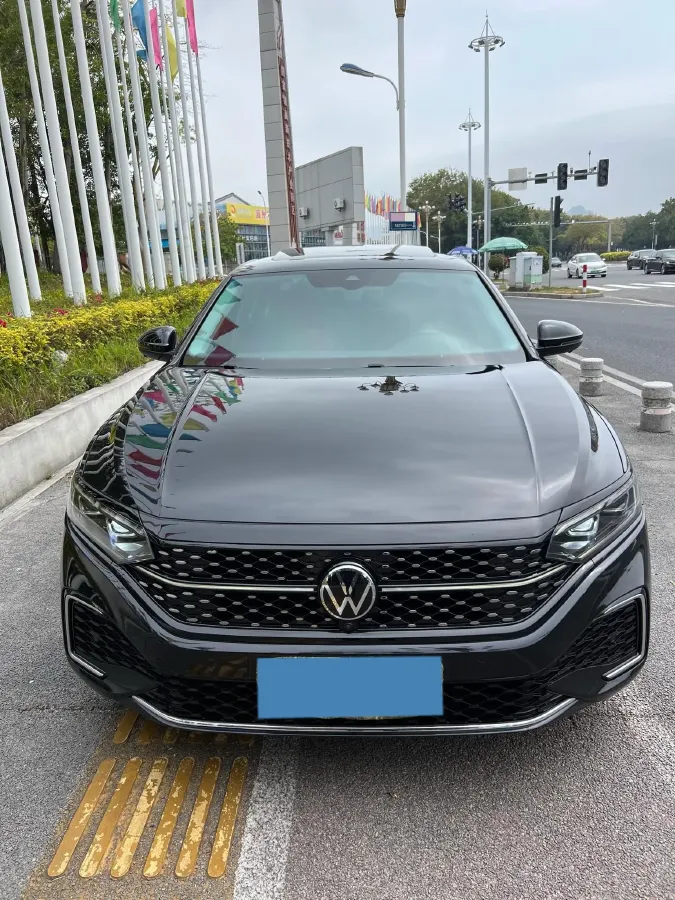2023 Volkswagen Passat 2.0T 186HP L4 7DCT,autocango,china used car exporter,china ev exporter,chinese used car exporter,chinese used ev exporter