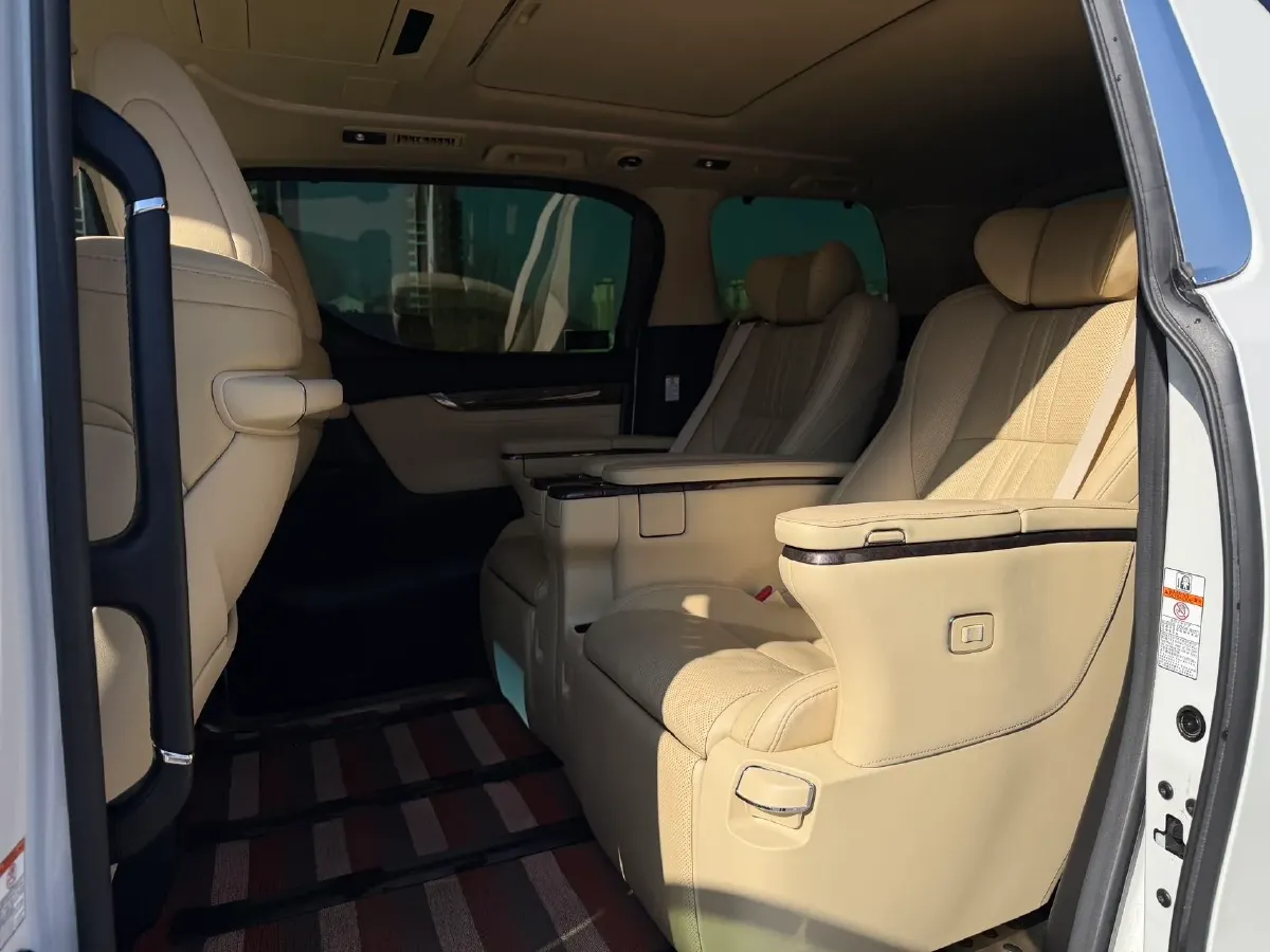 2020 Toyota Vellfire 2.5L 117HP L4 E-CVT Hybrid,autocango,china used car exporter,china ev exporter,chinese used car exporter,chinese used ev exporter