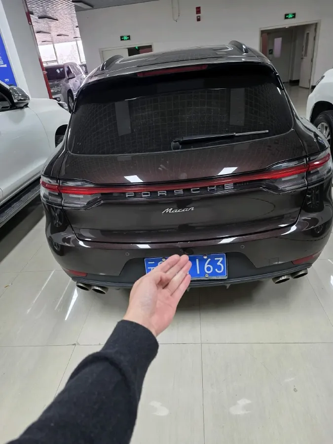 2020 Porsche Macan 2.0T 252HP L4 7DCT,autocango,china used car exporter,china ev exporter,chinese used car exporter,chinese used ev exporter