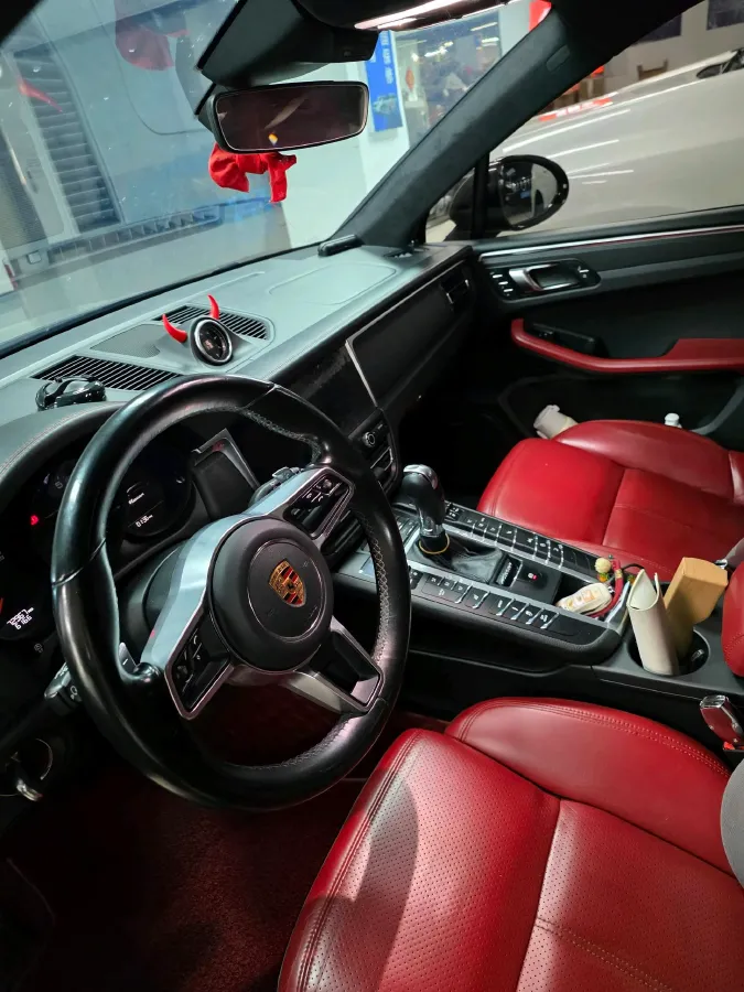 2020 Porsche Macan 2.0T 252HP L4 7DCT,autocango,china used car exporter,china ev exporter,chinese used car exporter,chinese used ev exporter