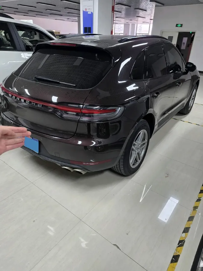 2020 Porsche Macan 2.0T 252HP L4 7DCT,autocango,china used car exporter,china ev exporter,chinese used car exporter,chinese used ev exporter