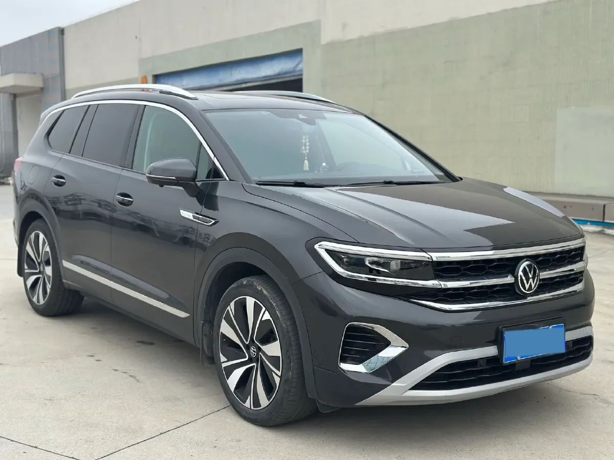 2022 Volkswagen Talagon 2.0T 220HP L4 7DCT,autocango,china used car exporter,china ev exporter,chinese used car exporter,chinese used ev exporter