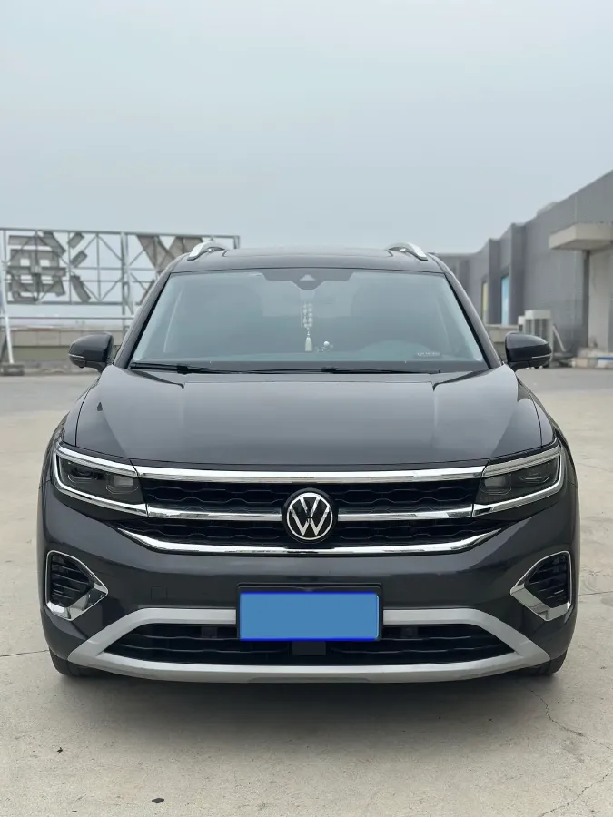 2022 Volkswagen Talagon 2.0T 220HP L4 7DCT,autocango,china used car exporter,china ev exporter,chinese used car exporter,chinese used ev exporter