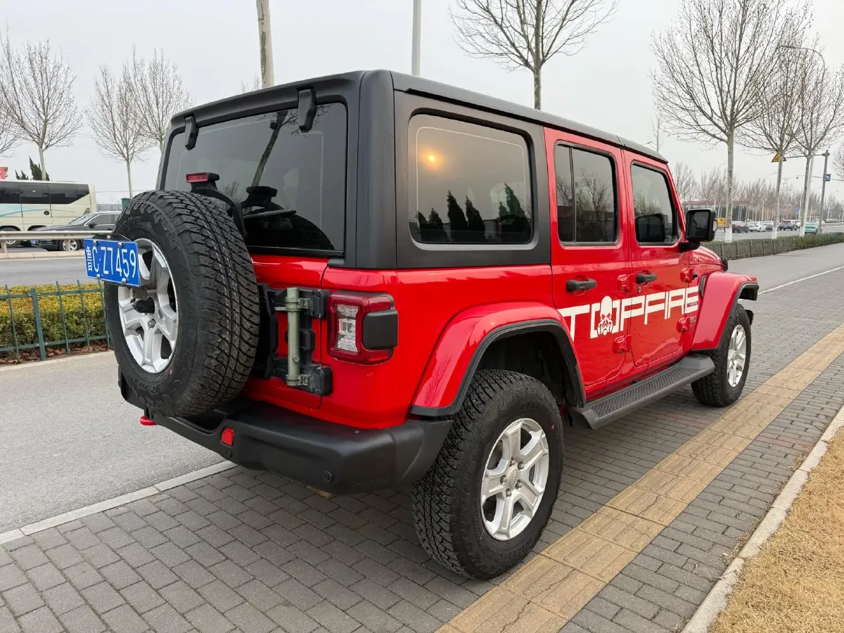 2021 Jeep Wrangler 2.0T 266HP L4 8AT,autocango,china used car exporter,china ev exporter,chinese used car exporter,chinese used ev exporter