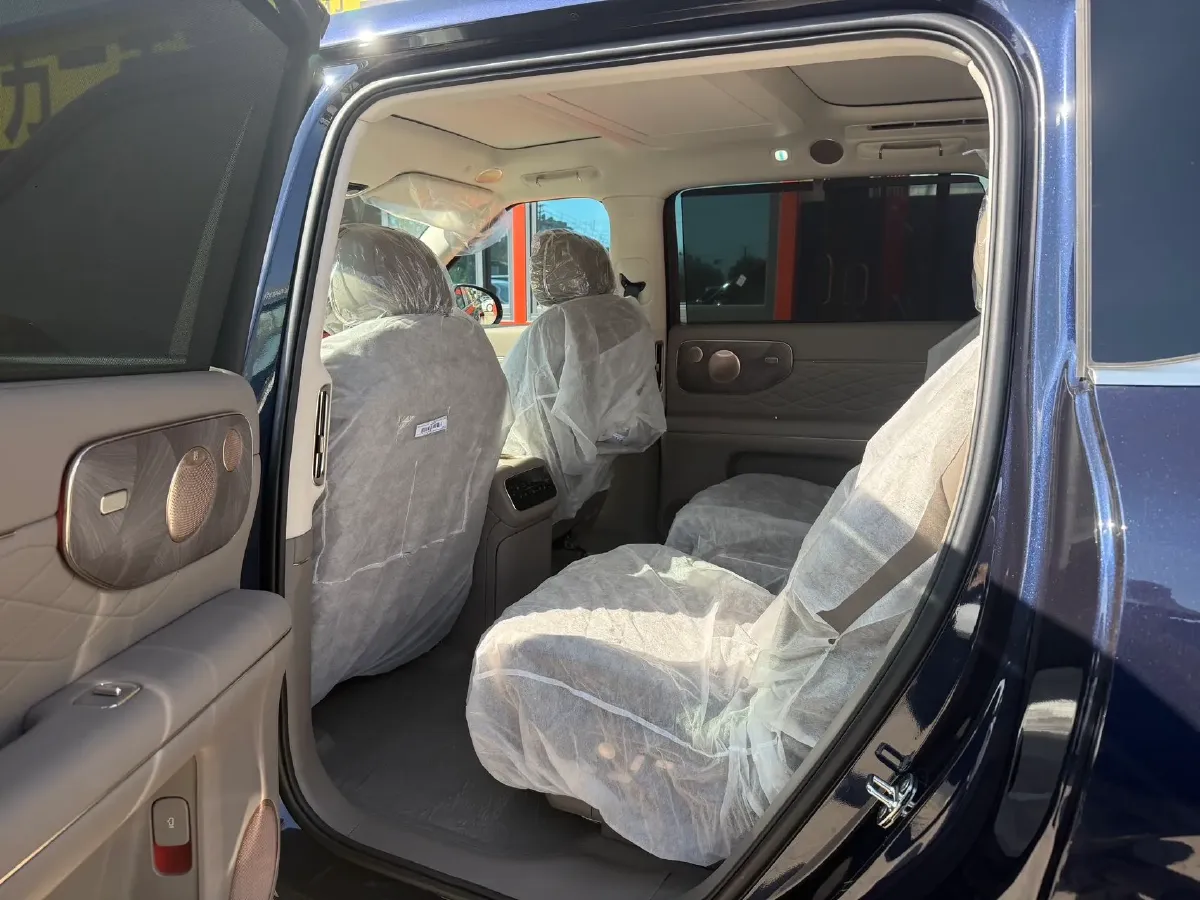 2026 IM LS9 REEV 155HP REEV,autocango,china used car exporter,china ev exporter,chinese used car exporter,chinese used ev exporter