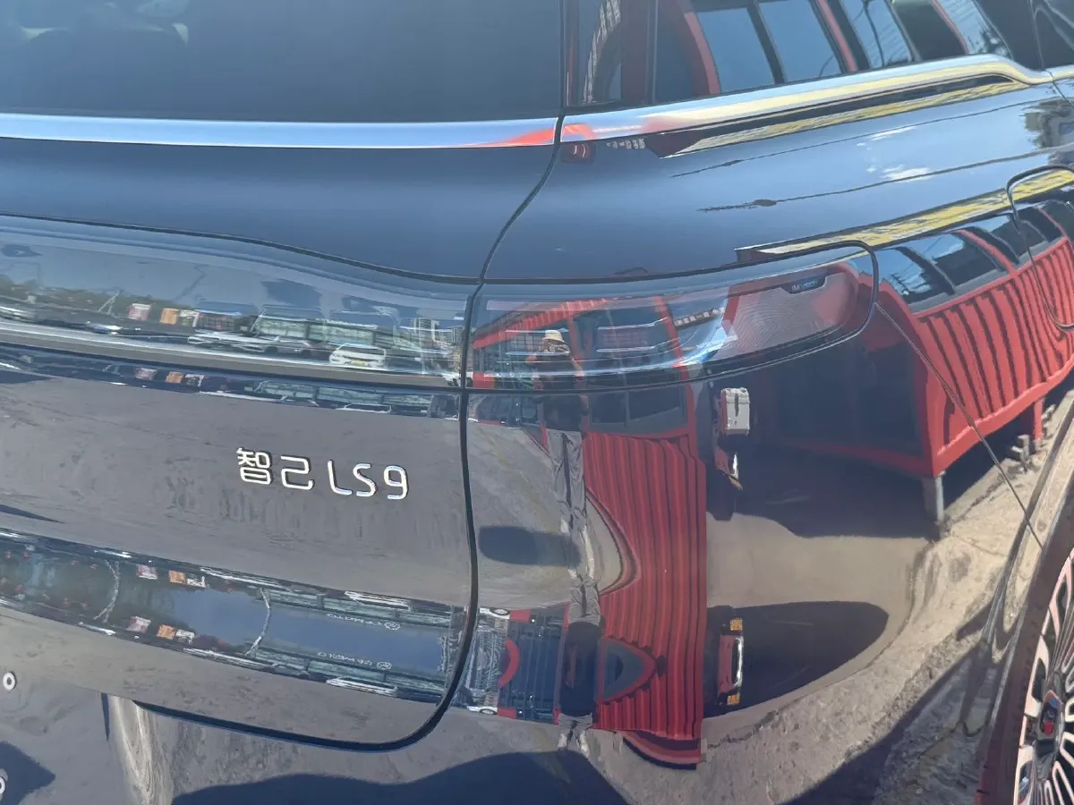 2026 IM LS9 REEV 155HP REEV,autocango,china used car exporter,china ev exporter,chinese used car exporter,chinese used ev exporter