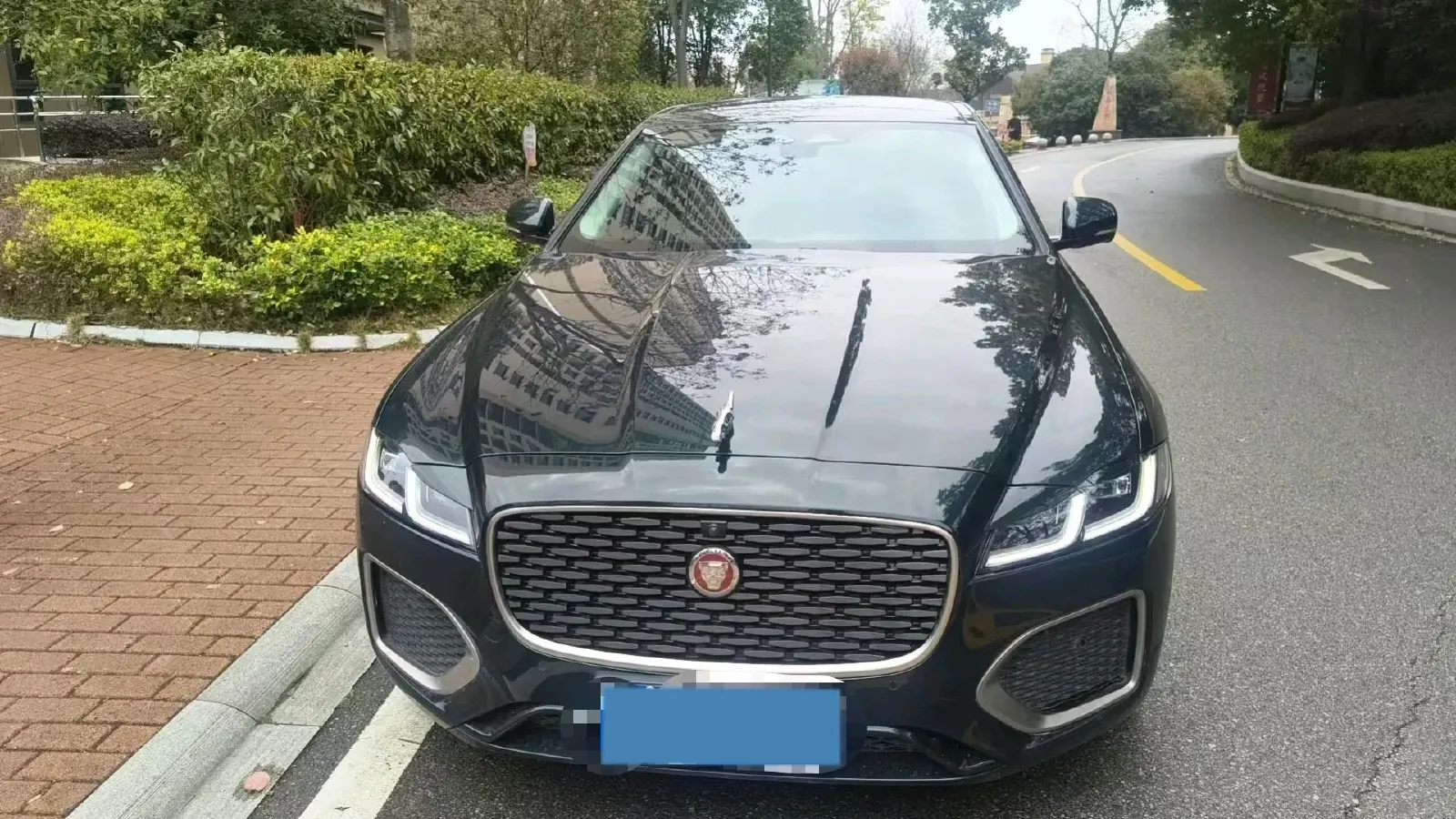 2024 Jaguar XFL 2.0T 250HP L4 8AT,autocango,china used car exporter,china ev exporter,chinese used car exporter,chinese used ev exporter
