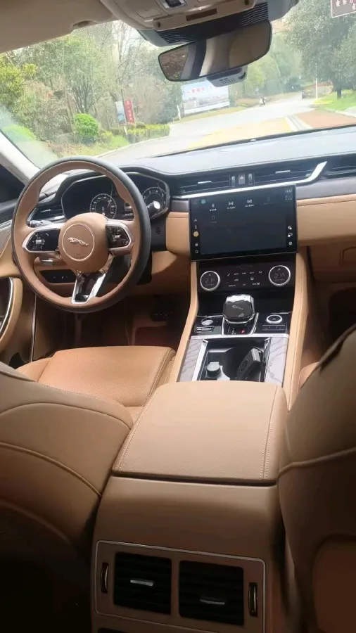 2024 Jaguar XFL 2.0T 250HP L4 8AT,autocango,china used car exporter,china ev exporter,chinese used car exporter,chinese used ev exporter