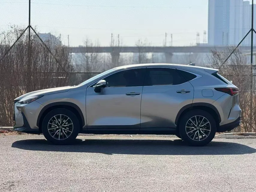 2022 Lexus NX 2.5L 205HP L4 8AT,autocango,china used car exporter,china ev exporter,chinese used car exporter,chinese used ev exporter