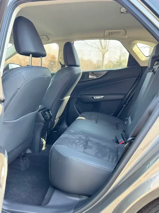 2022 Lexus NX 2.5L 205HP L4 8AT,autocango,china used car exporter,china ev exporter,chinese used car exporter,chinese used ev exporter