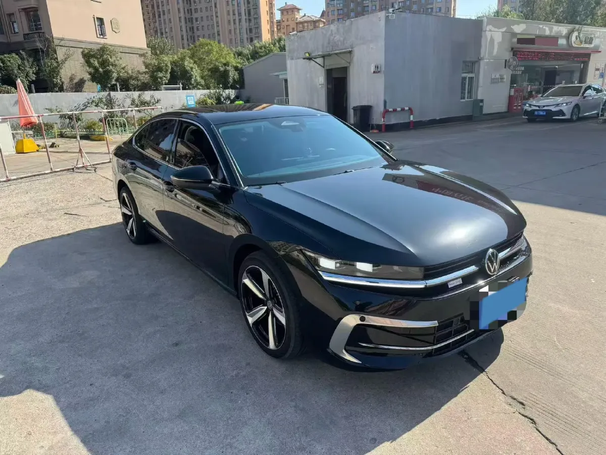 2024 Volkswagen Magotan 2.0T 220HP L4 7DCT,autocango,china used car exporter,china ev exporter,chinese used car exporter,chinese used ev exporter