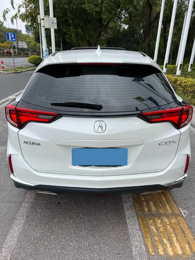 2021 Acura CDX 1.5T 182HP L4 8DCT,autocango,china used car exporter,china ev exporter,chinese used car exporter,chinese used ev exporter