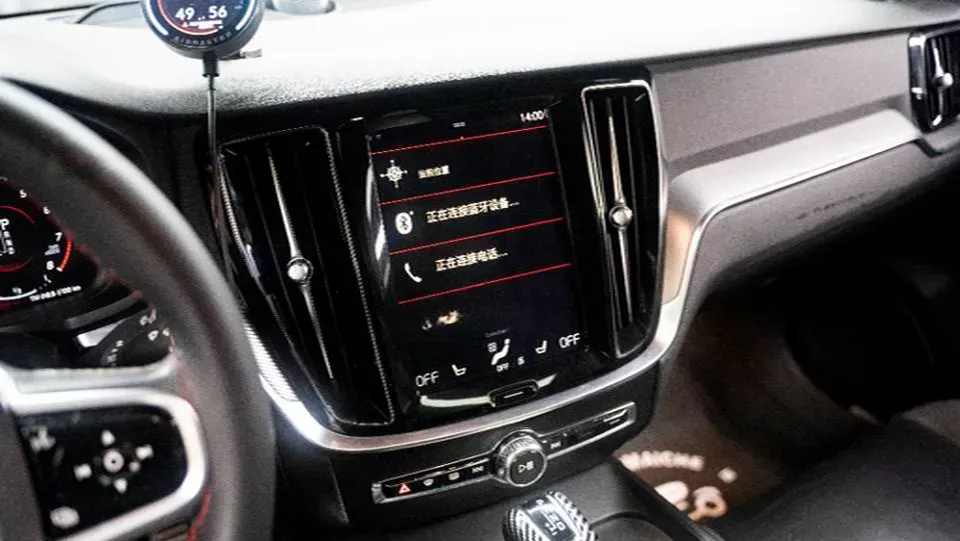 2020 Volvo V60 2.0T 254HP L4 8AT,autocango,china used car exporter,china ev exporter,chinese used car exporter,chinese used ev exporter