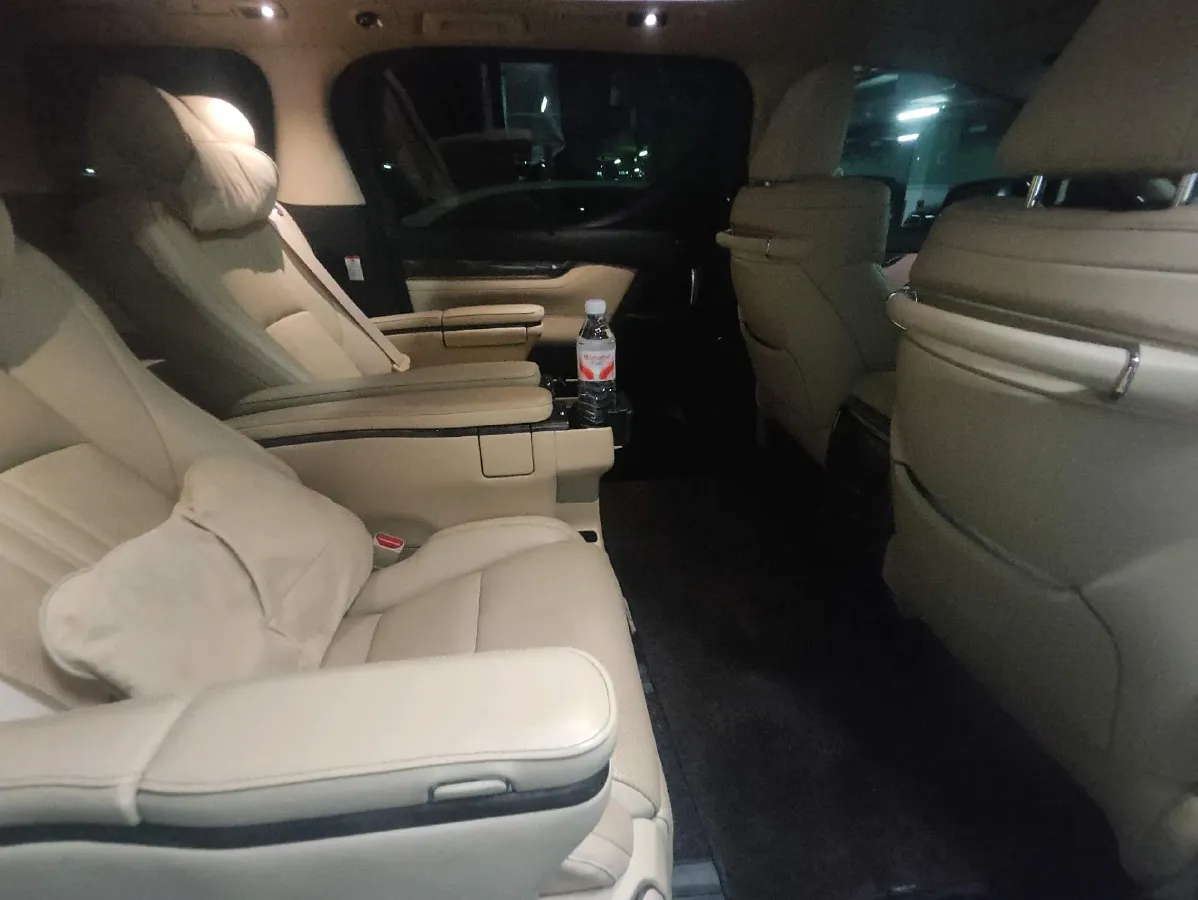 2021 Toyota Alphard 2.5L 117HP L4 E-CVT Hybrid,autocango,china used car exporter,china ev exporter,chinese used car exporter,chinese used ev exporter