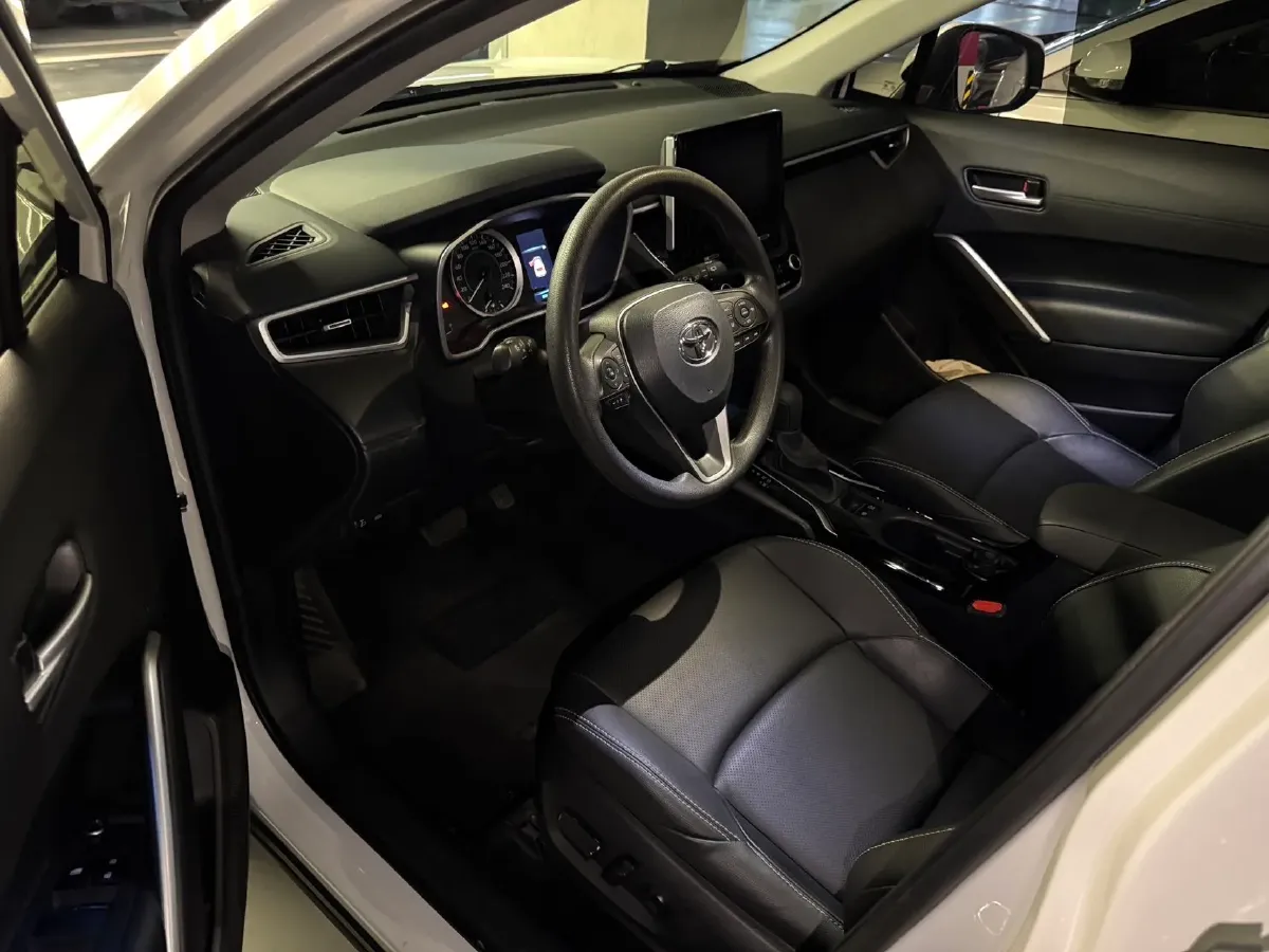 2022 Toyota Frontlander 2.0L 171HP L4 CVT,autocango,china used car exporter,china ev exporter,chinese used car exporter,chinese used ev exporter