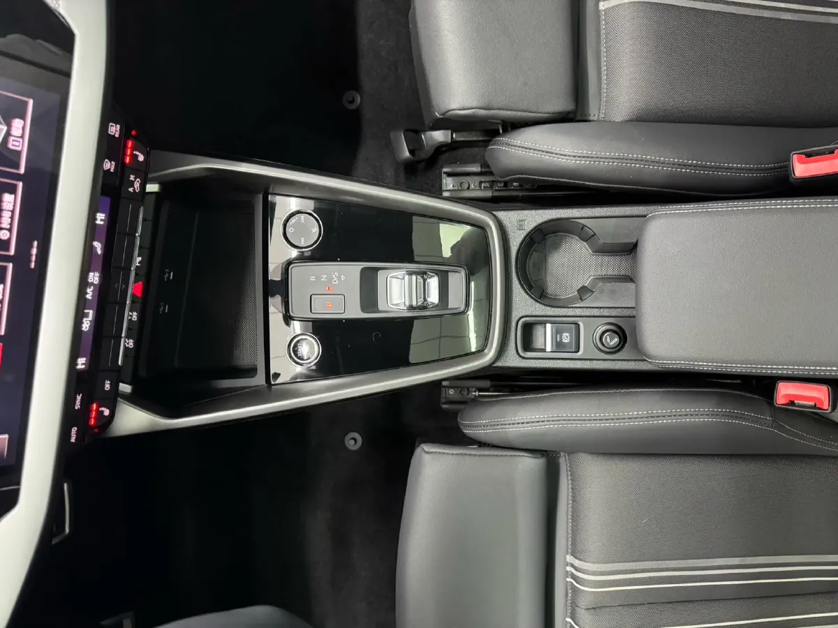 2022 Audi A3 1.4T 150HP L4 7DCT,autocango,china used car exporter,china ev exporter,chinese used car exporter,chinese used ev exporter