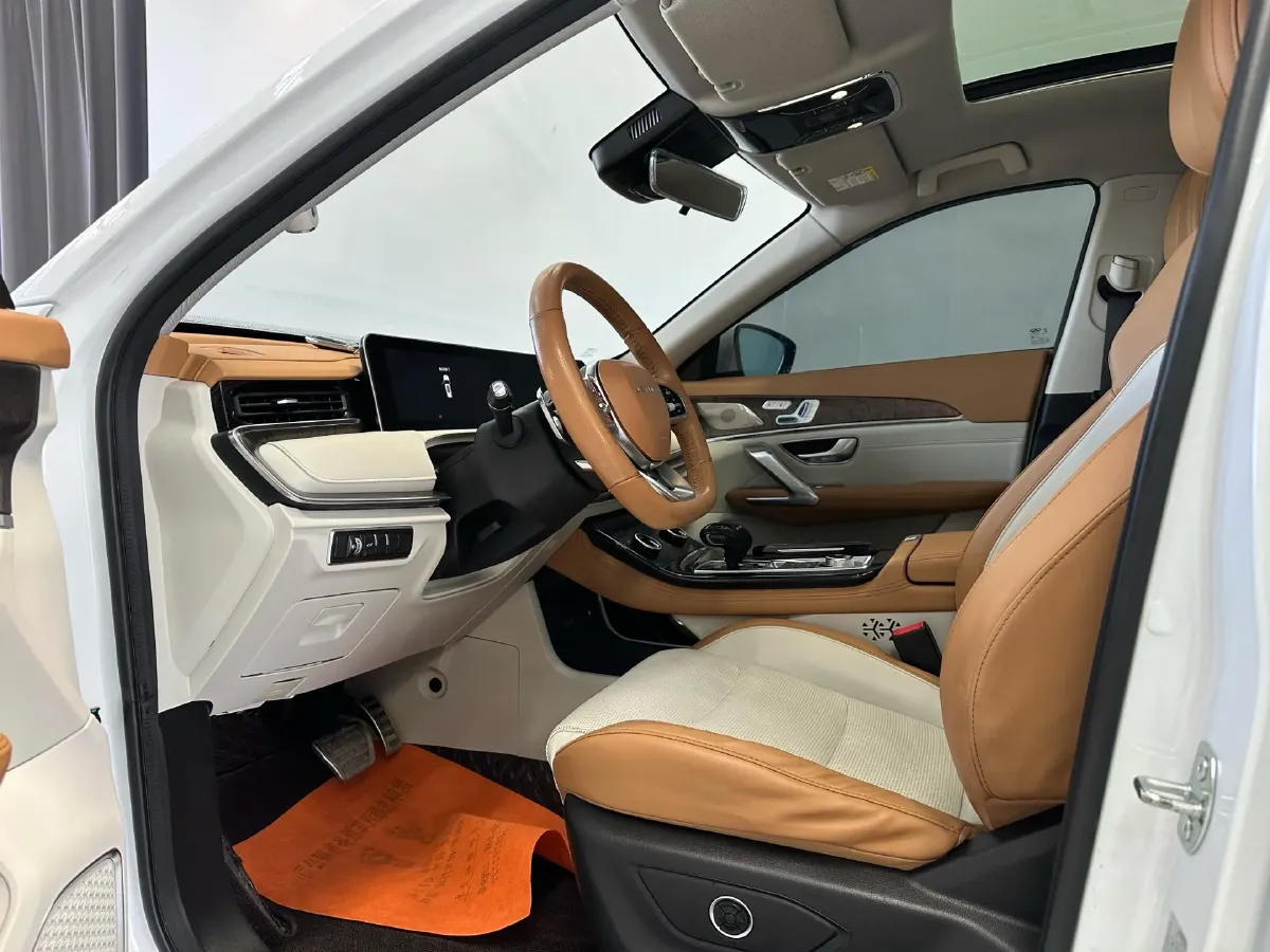 2021 Chery Tiggo 8 Plus 1.6T 197HP L4 7DCT,autocango,china used car exporter,china ev exporter,chinese used car exporter,chinese used ev exporter