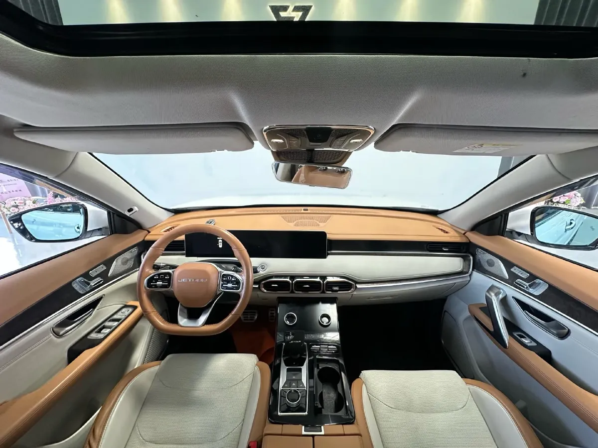 2021 Chery Tiggo 8 Plus 1.6T 197HP L4 7DCT,autocango,china used car exporter,china ev exporter,chinese used car exporter,chinese used ev exporter