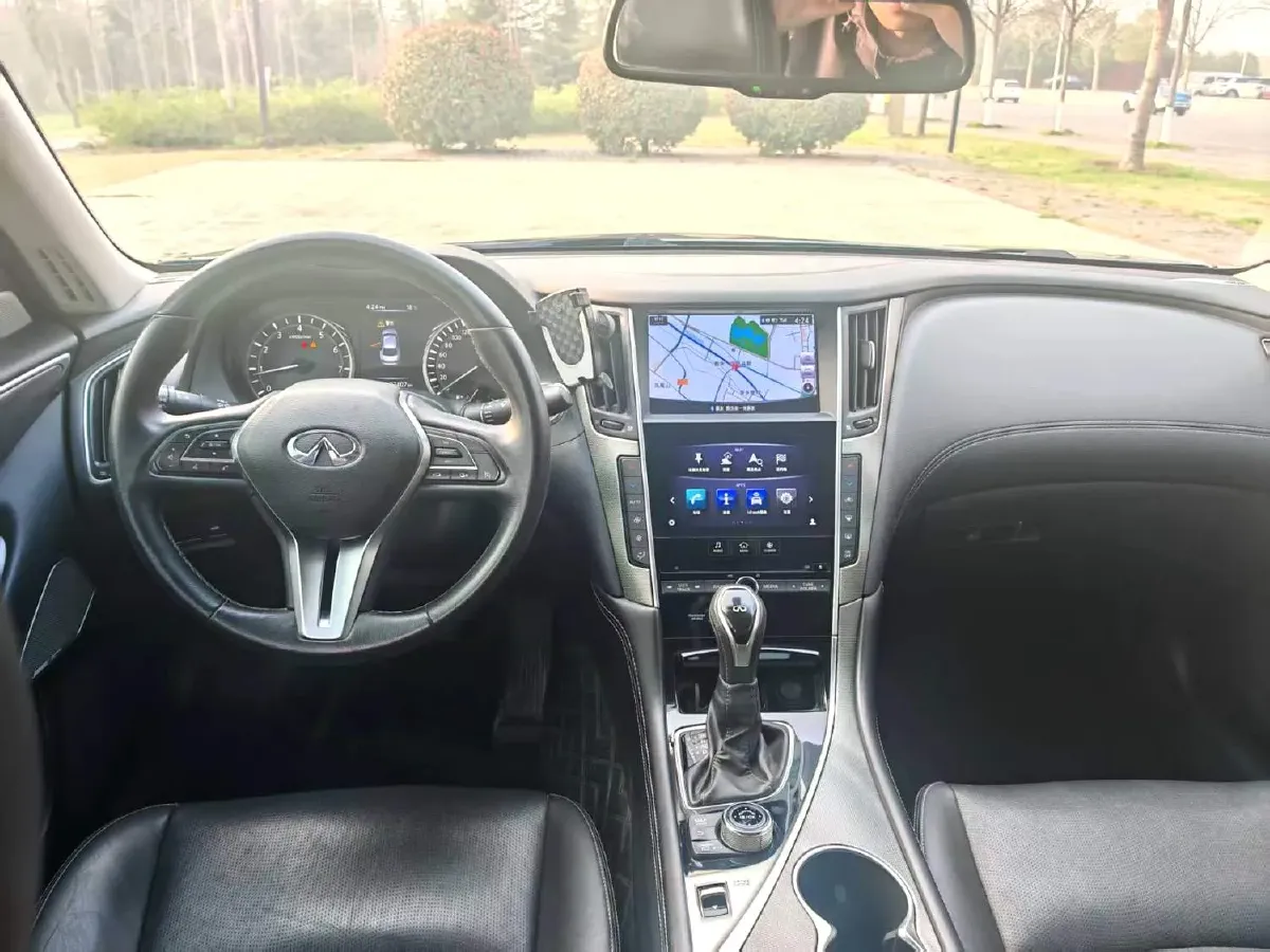 2018 Jeep Grand Commander 2.0T 265HP L4 9AT,autocango,china used car exporter,china ev exporter,chinese used car exporter,chinese used ev exporter