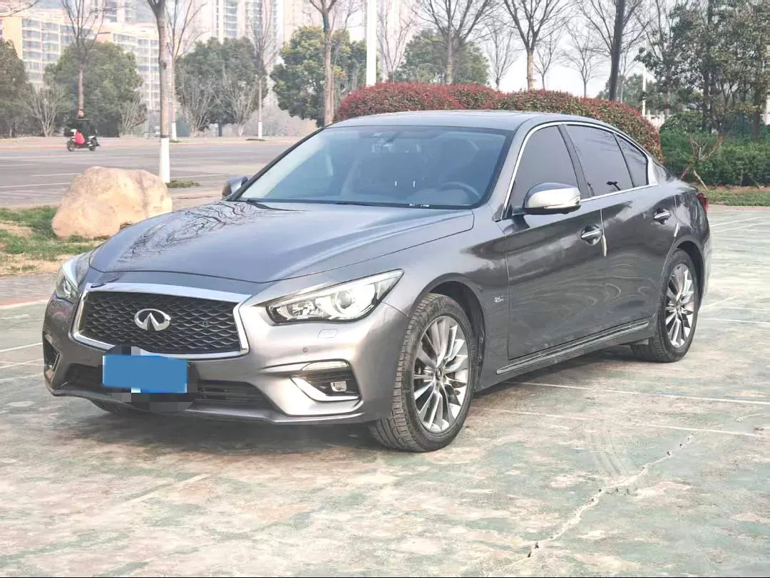 2018 Jeep Grand Commander 2.0T 265HP L4 9AT,autocango,china used car exporter,china ev exporter,chinese used car exporter,chinese used ev exporter