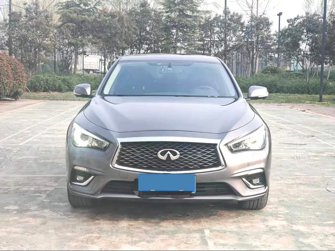 2018 Jeep Grand Commander 2.0T 265HP L4 9AT,autocango,china used car exporter,china ev exporter,chinese used car exporter,chinese used ev exporter