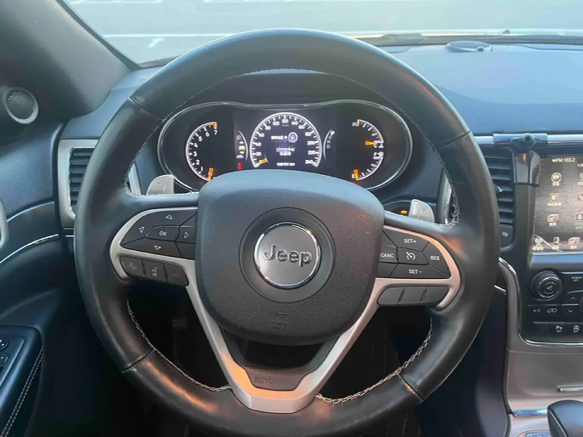 2017 Jeep Grand Cherokee 3.0L 234HP V6 8AT,autocango,china used car exporter,china ev exporter,chinese used car exporter,chinese used ev exporter