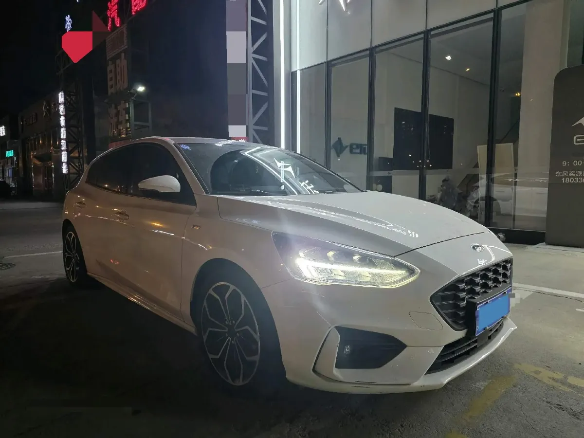 2021 Ford Focus 1.5T 174HP L3 8AT,autocango,china used car exporter,china ev exporter,chinese used car exporter,chinese used ev exporter
