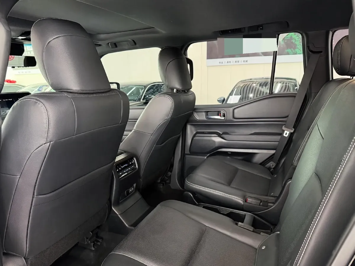 2024 Toyota Land Cruiser Prado 2.4T 282HP L4 8AT Hybrid,autocango,china used car exporter,china ev exporter,chinese used car exporter,chinese used ev exporter