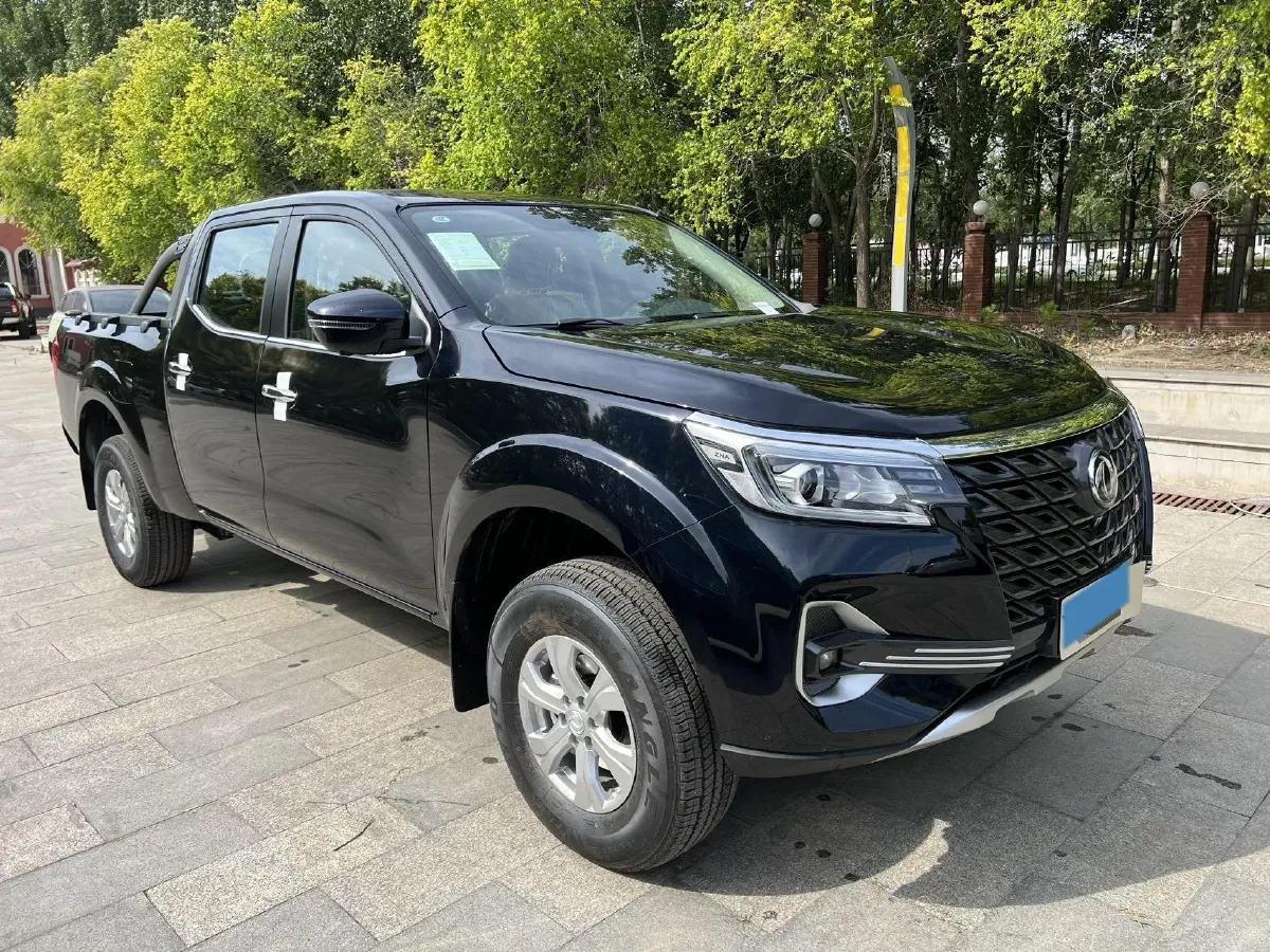 2023 Dongfeng RuiQi 7 2.3T 166HP L4 6MT,autocango,china used car exporter,china ev exporter,chinese used car exporter,chinese used ev exporter
